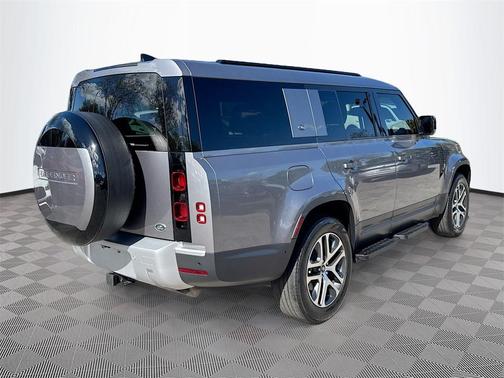 2023 Land Rover Defender 130 SE