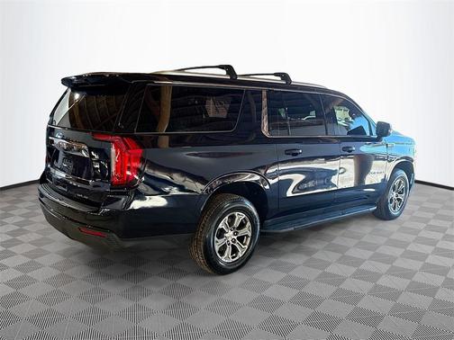 2022 GMC Yukon XL SLE