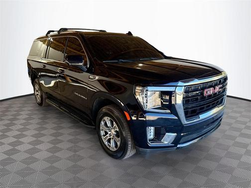 2022 GMC Yukon XL SLE