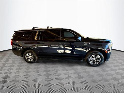 2022 GMC Yukon XL SLE