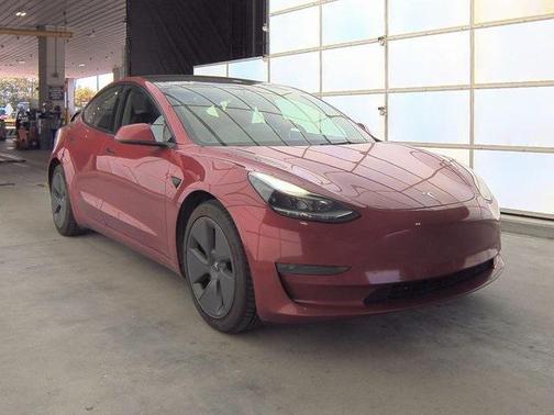 2022 Tesla Model 3 Standard Range