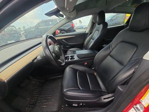 2022 Tesla Model 3 Standard Range