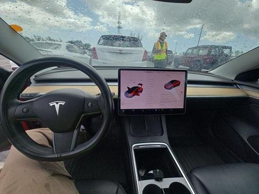 2022 Tesla Model 3 Standard Range