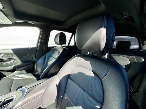 2017 Mercedes-Benz GLC 300 Base