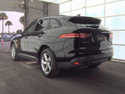 2017 Jaguar F-PACE 35t Premium