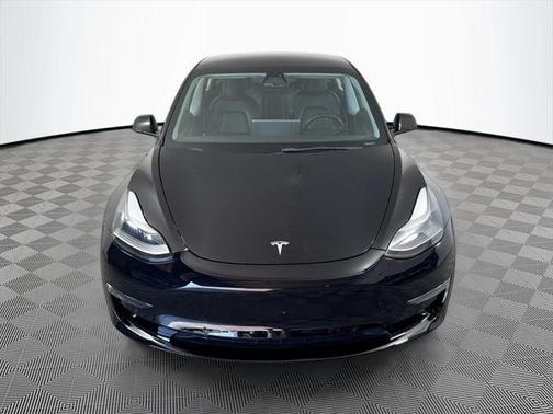 2022 Tesla Model 3 Standard Range