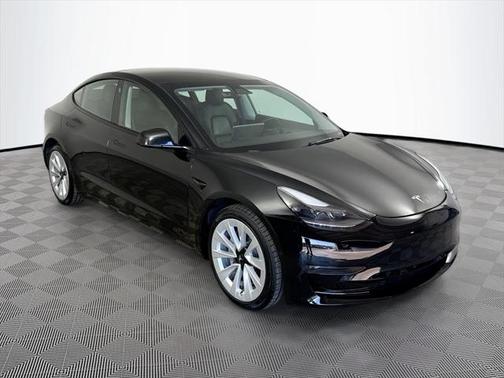 2022 Tesla Model 3 Standard Range