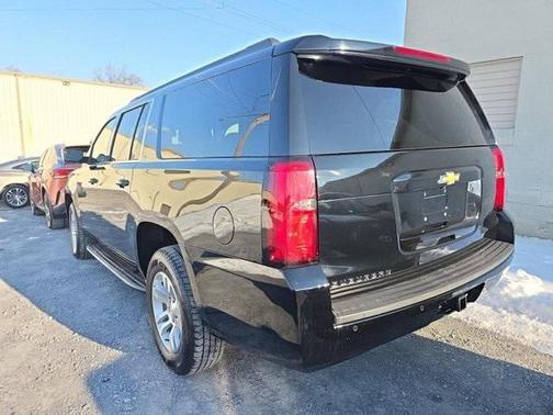 2018 Chevrolet Suburban LT