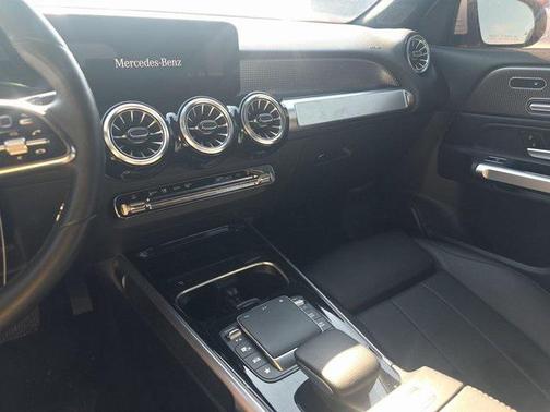 2023 Mercedes-Benz EQB 300 4MATIC