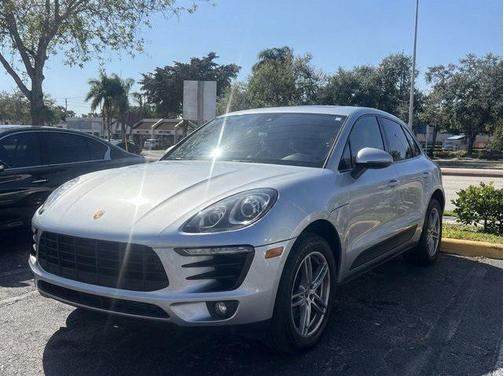 2018 Porsche Macan 