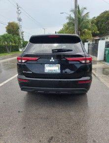 Black Diamond 2024 Mitsubishi Outlander ES 2.5 2WD