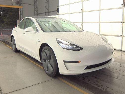 2020 Tesla Model 3 Standard Range Plus