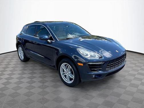 2018 Porsche Macan Base