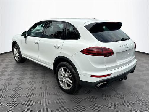 2018 Porsche Cayenne Base