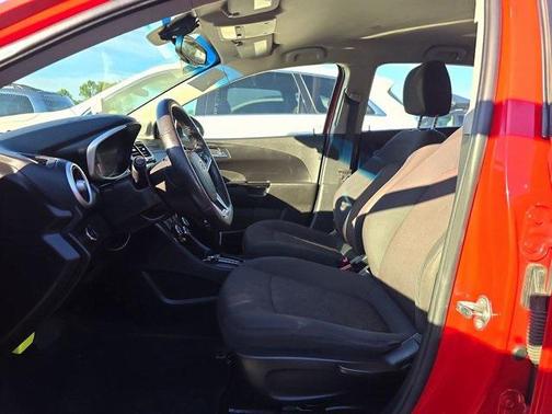 2018 Chevrolet Sonic LT