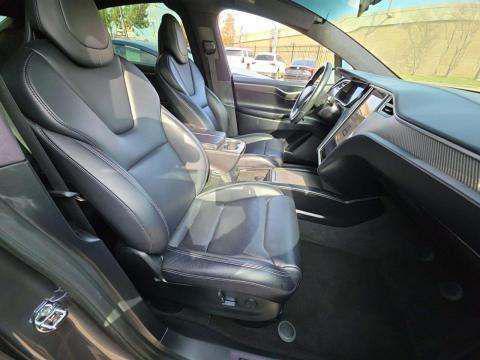 Gray 2018 Tesla Model X 75D