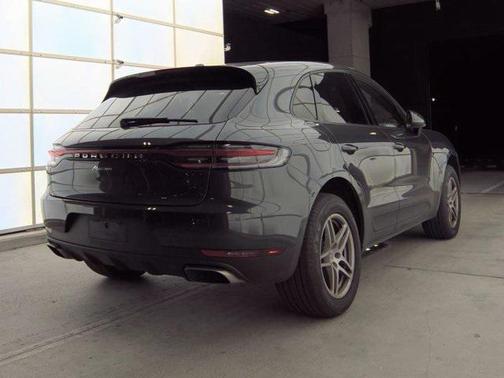 2021 Porsche Macan Base