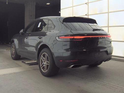 2021 Porsche Macan Base