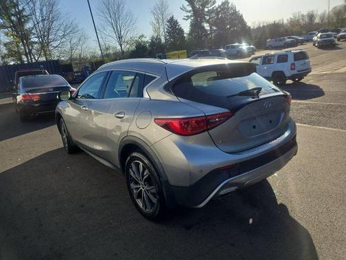 2018 INFINITI QX30 Premium