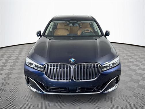 2021 BMW 750 i xDrive