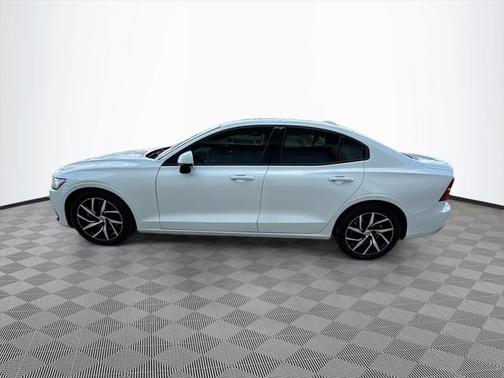 2019 Volvo S60 T5 Momentum