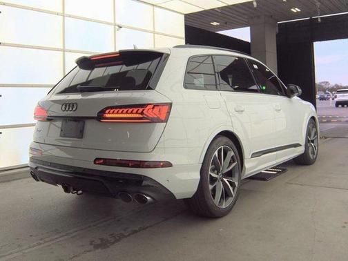 2021 Audi SQ7 4.0T Premium Plus