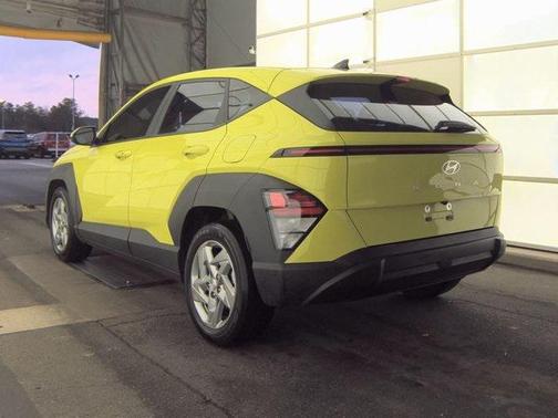 2024 Hyundai KONA SE