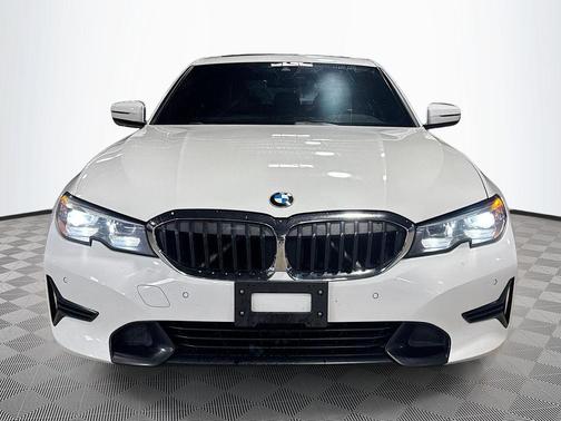Alpine White 2019 BMW 330 330i