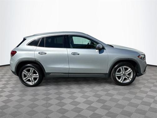 2021 Mercedes-Benz GLA 250 Base 4MATIC
