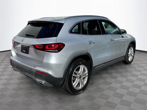 2021 Mercedes-Benz GLA 250 Base 4MATIC