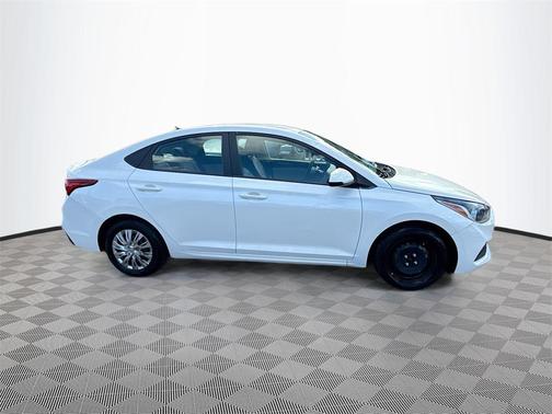 2021 Hyundai Accent SE