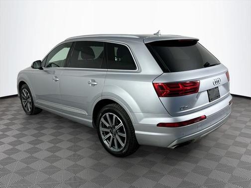 2019 Audi Q7 45 Premium Plus