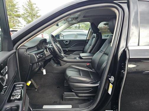 2023 Lincoln Aviator Standard AWD