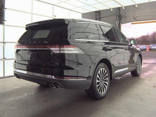 2023 Lincoln Aviator Standard AWD
