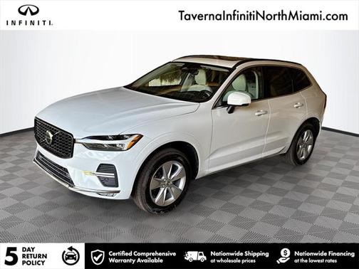 2022 Volvo XC60 B5 Momentum