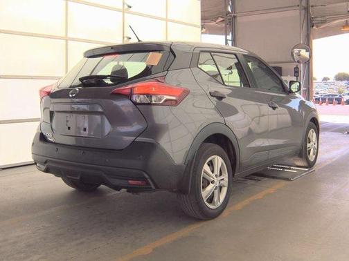 2020 Nissan Kicks S