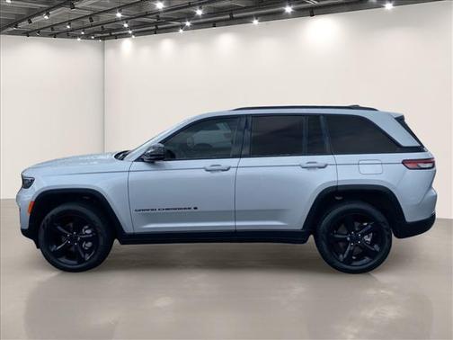 Silver Zynith 2024 Jeep Grand Cherokee Limited