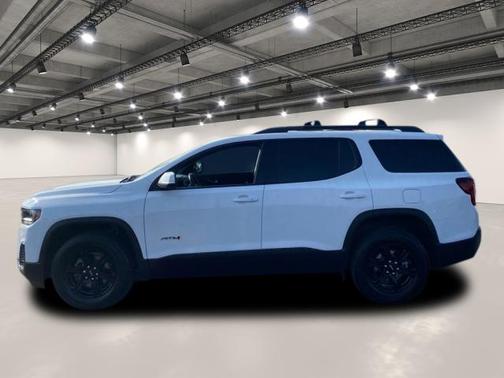2021 GMC Acadia AT4
