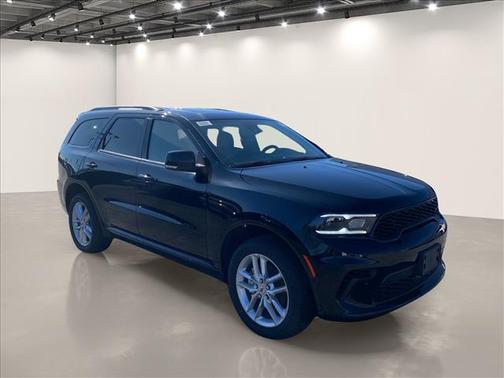 DB Black Crystal Clearcoat 2026 Dodge Durango GT