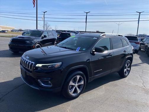 Diamond Black 2019 Jeep Cherokee Limited