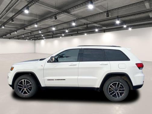 2020 Jeep Grand Cherokee Trailhawk