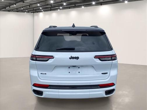 Bright White Clearcoat 2025 Jeep Grand Cherokee L Summit