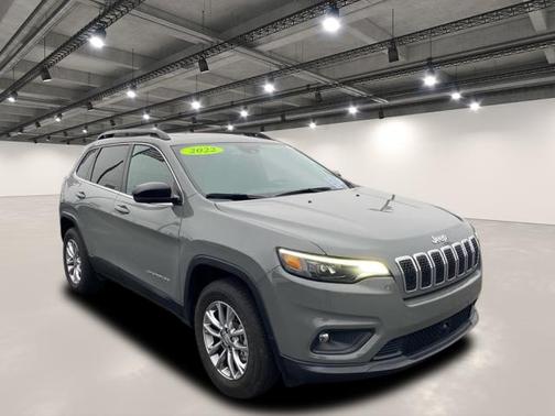 2022 Jeep Cherokee Latitude Lux
