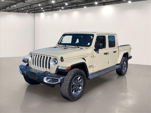 Gobi Clearcoat 2020 Jeep Gladiator Overland