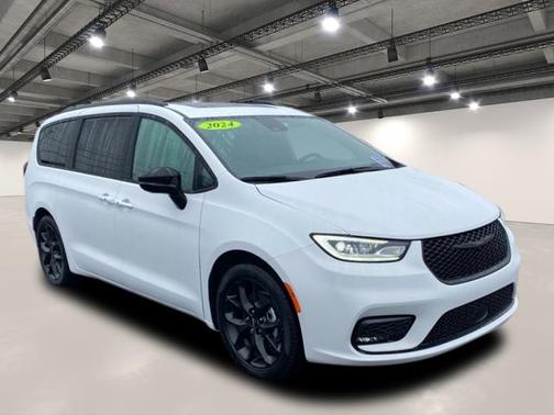 2024 Chrysler Pacifica Limited