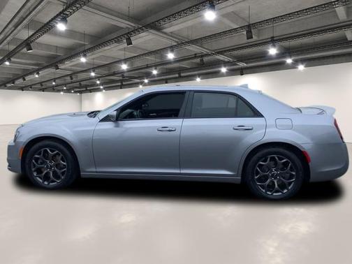 2018 Chrysler 300 S