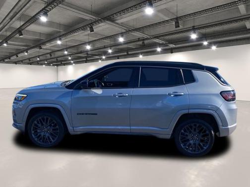 2022 Jeep Compass Altitude