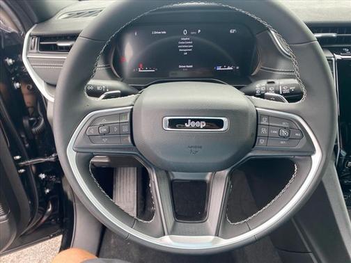 2025 Jeep Grand Cherokee Laredo X