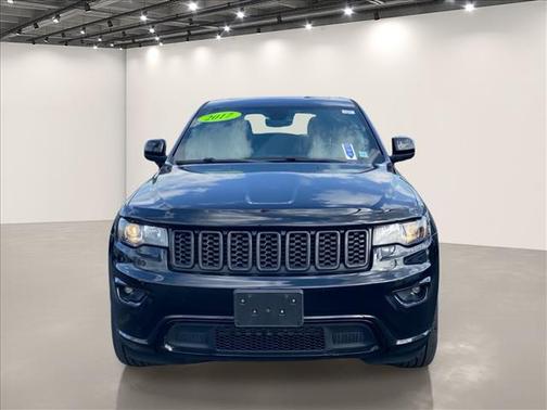 Diamond Black 2017 Jeep Grand Cherokee Altitude