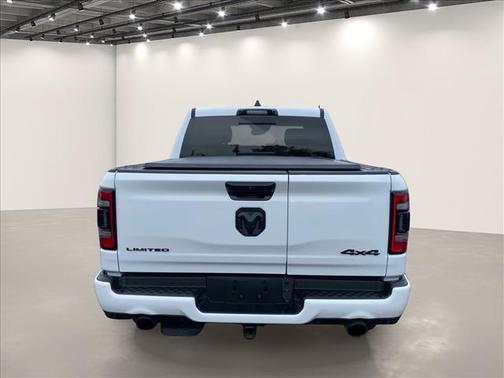 Bright White Clearcoat 2024 RAM 1500 Limited